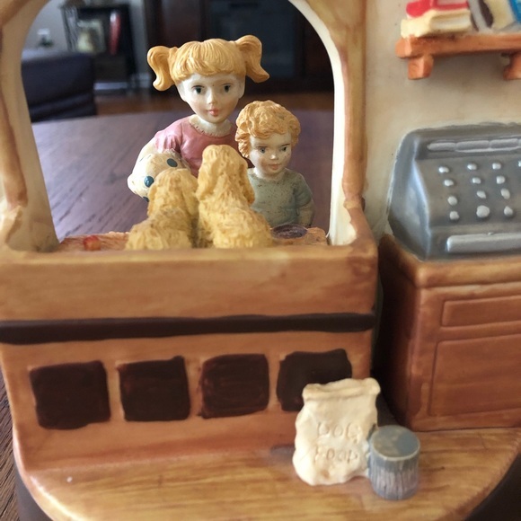 HOUSE OF LLOYD MUSIC BOX Village Pet Shop Dog puppy  1989 Rare - Picture 5 of 8